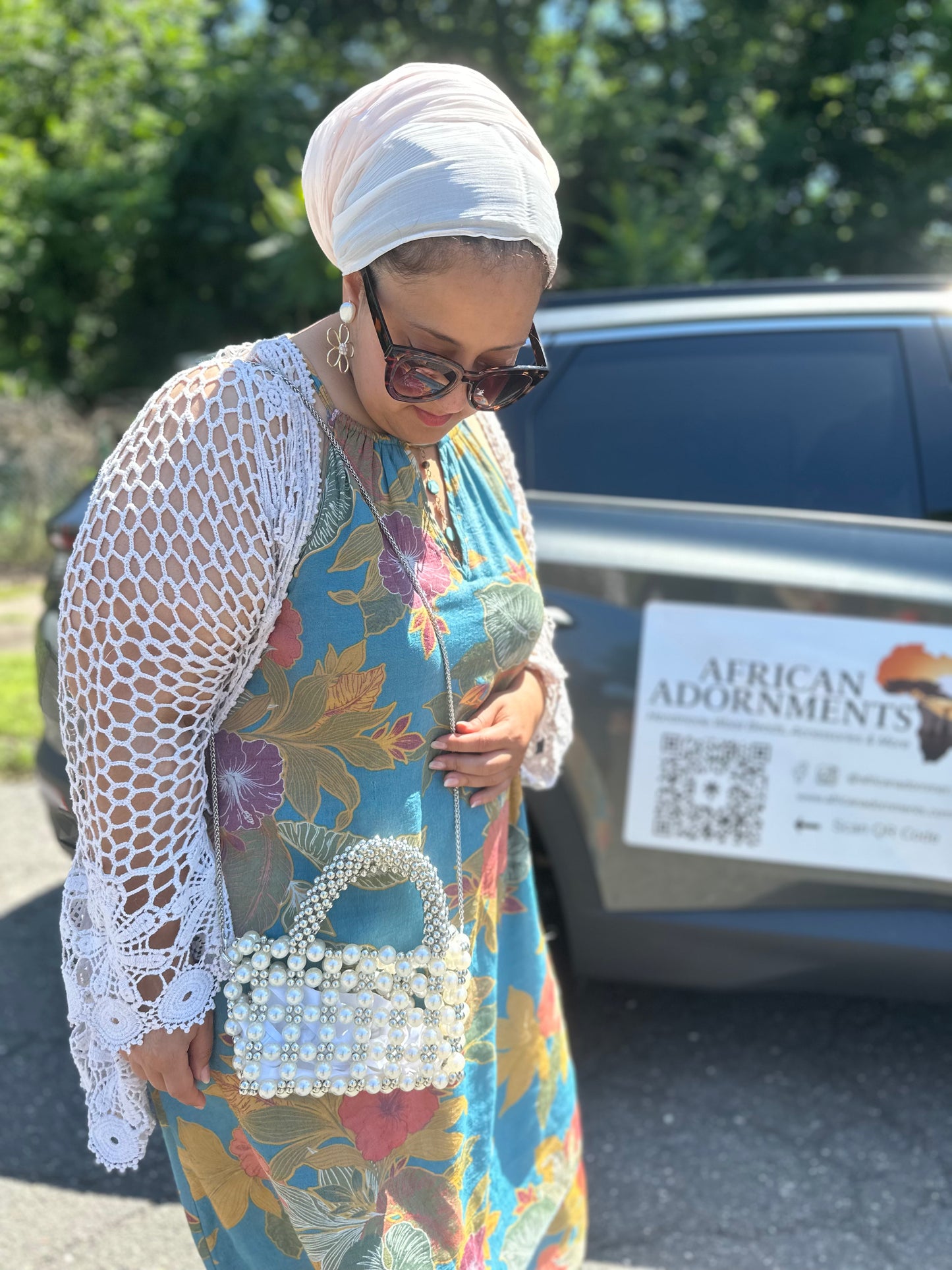 Handmade Beaded Pearl Silver Bag (Made in Egypt)